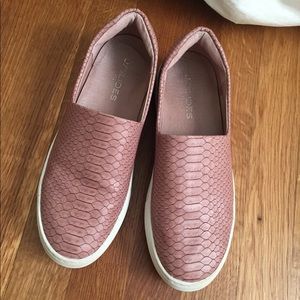 J Slides slip ons-like new!